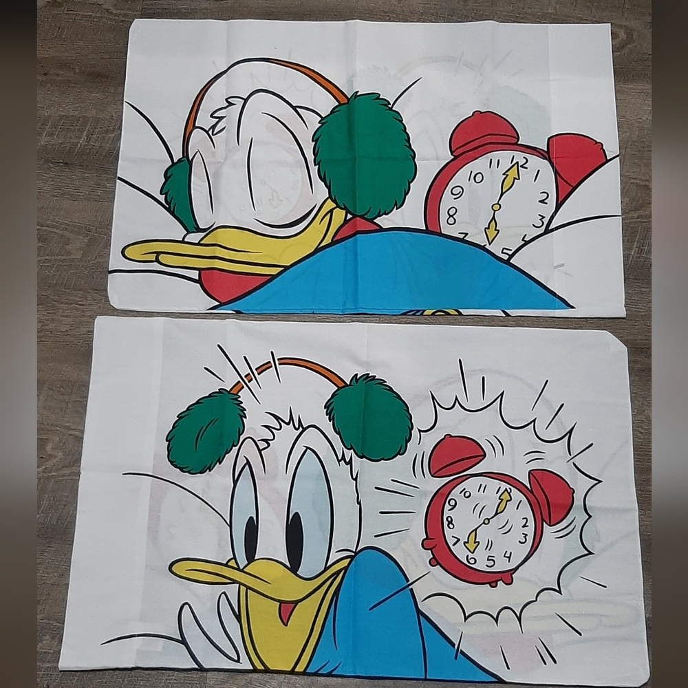 Vintage Disney Sleepy/Startled Donald Duck Double Sided Standard 2 Pillowcases